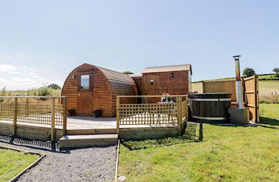 Banwy Glamping Pods - Glamping Holidays